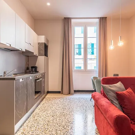 Hnn Luxury * Γένοβα