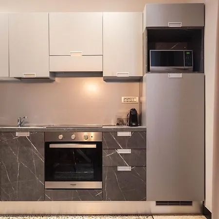 Hnn Luxury Apartmán *